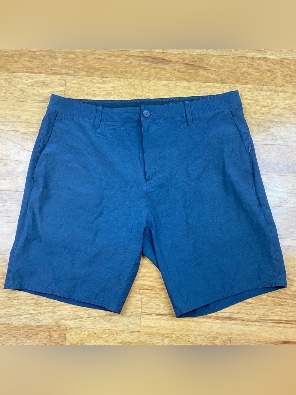 Vuori AIM Shorts Dark Charcoal Gray V368 Stretch 8" Inseam Mens Size 36